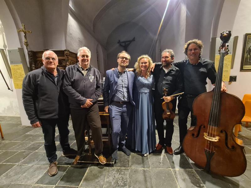 Fred Moerenhout en Frans Baeyens (De Stam) met ‘Ensemble The Party’ Bart Rodyns – An De Ridder – Eliot Lawson – Lode Leire. 