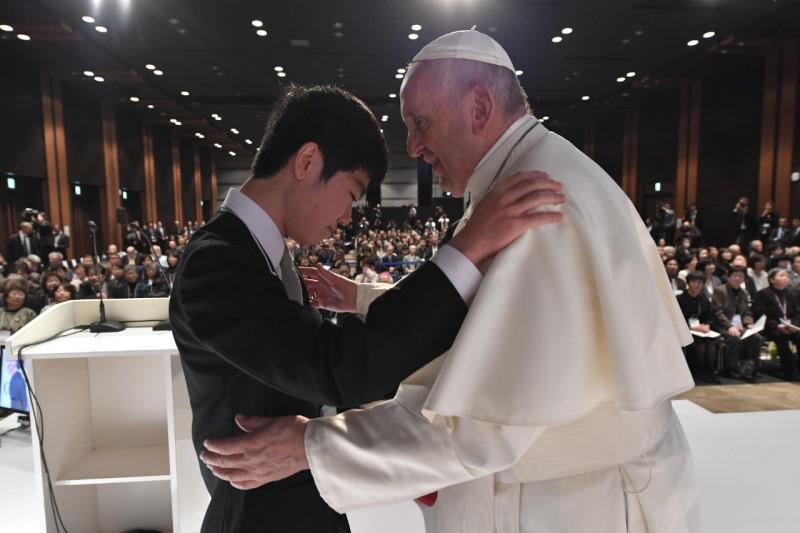 Paus Franciscus ontmoette tijdens zijn bezoek aan Japan slachtoffers van Fukushima © Vatican Media