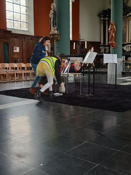 Schoolviering met de leerlingen van de Notelaarschool te Beernem 