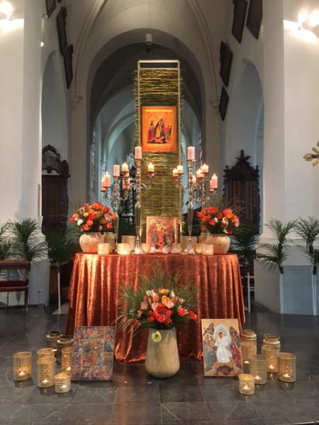 De kerk op Pasen in Beveren Sint-Martinus © LB