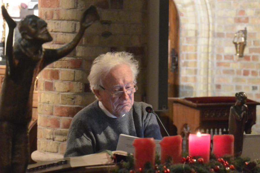 Spreker priester Marc Roseeuw 