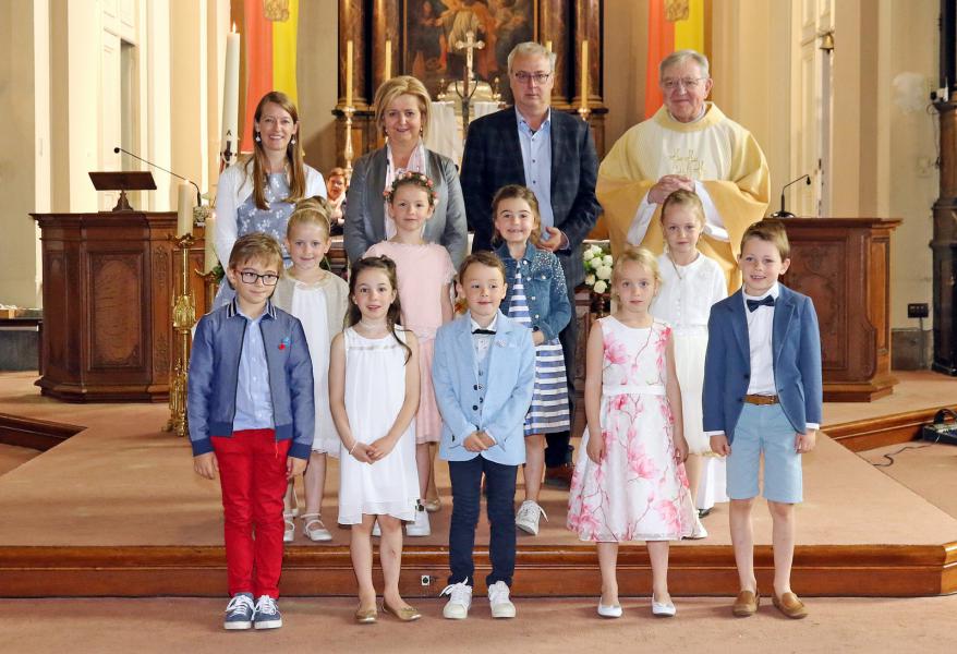Eerste communie Gemeentelijke basisschool 