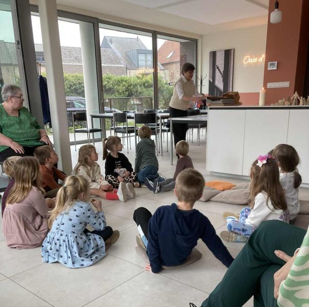 Godly Play: De ark en de vloed - Sint-Corneliusparochie Ninove - 15-10-2025 © Maria Vierendeels