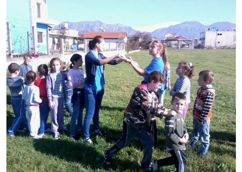 H.O.E.K. - Roma-onderwijs in Albanië © Kontinenten 