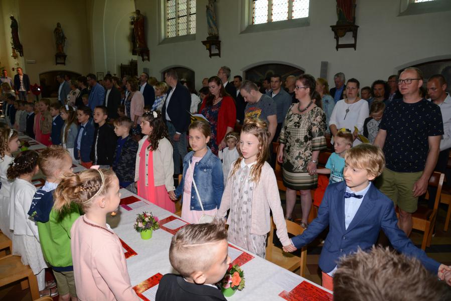 1e communie Heultje 2018 © foto Karel