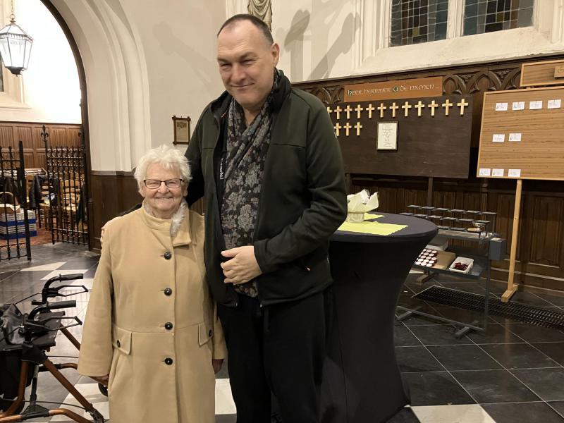 Haasdonk neemt afscheid van priester Johan © RR