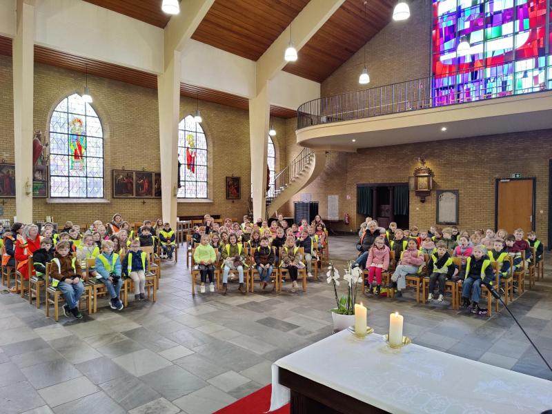 Vieringen voor de basisscholen van Zwevezele 