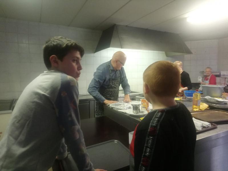 Pannenkoekenfestijn ten voordele van de beide kerken van Appelterre-Eichem © Mie Schutyser