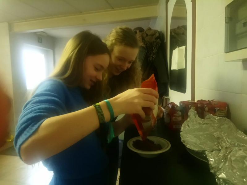 Pannenkoekenfestijn ten voordele van de beide kerken van Appelterre-Eichem © Mie Schutyser