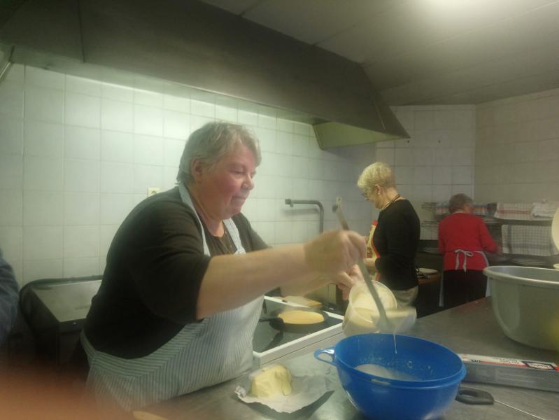 Pannenkoekenfestijn ten voordele van de beide kerken van Appelterre-Eichem © Mie Schutyser