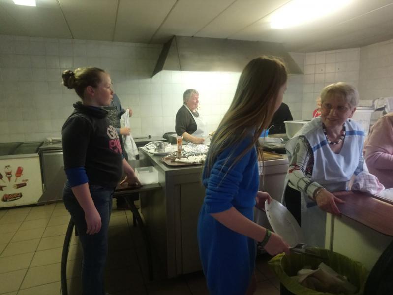 Pannenkoekenfestijn ten voordele van de beide kerken van Appelterre-Eichem © Mie Schutyser