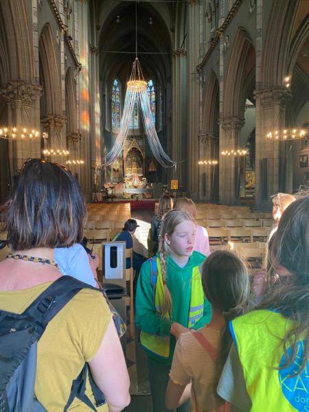 Op bezoek in de basiliek in Dadizele © Leen Witdouck