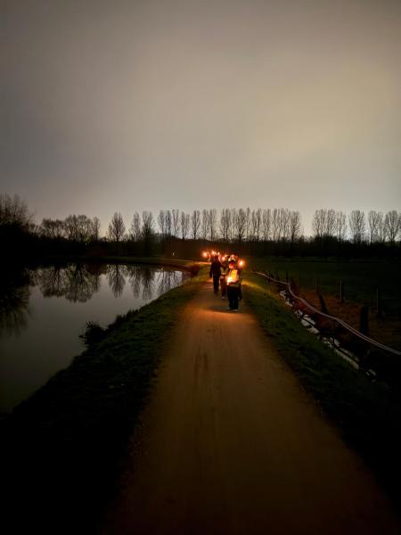Fakkeltocht vormelingen Sint-Corneliusparochie Ninove - 13-12-2024 © Alexander Vandaele