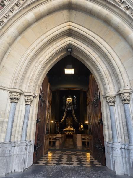 Ingang basiliek © Konnect