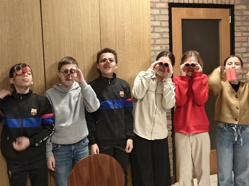 Het 'token' van bijeenkomst 5 was een verrekijker! Wij kijken uit naar Jezus. © Kleopas