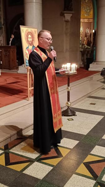 Vredeswake voor Oekraïne © Luc Vanden Bogaerde