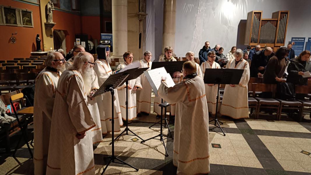 Vredeswake voor Oekraïne © Luc Vanden Bogaerde