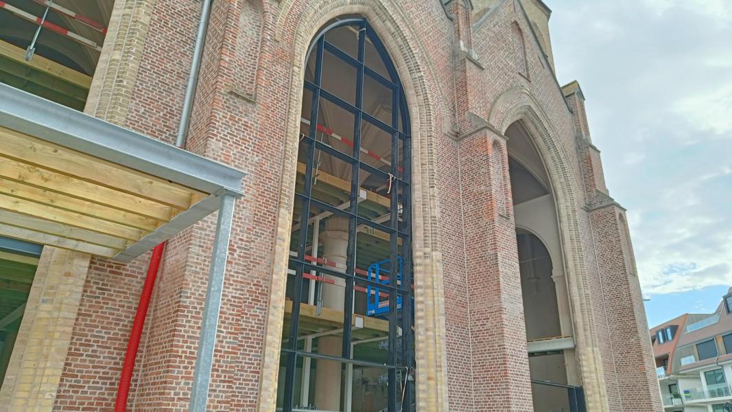 Plaatsing glasramen 6 juli 2026 © LVB