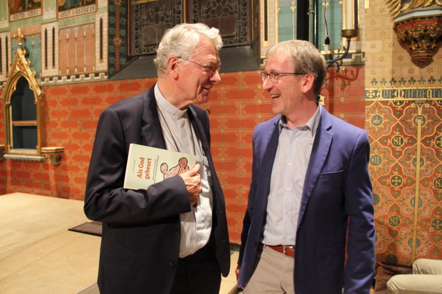 Antoon Arens met Mgr. Luc Van Looy © Bisdom Gent, foto: Ellen Eeckhout