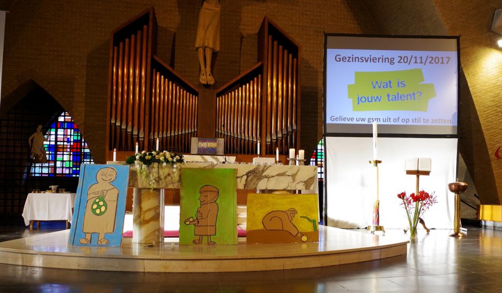 Tweede gezinsviering in Oostduinkerke © G. Craenen