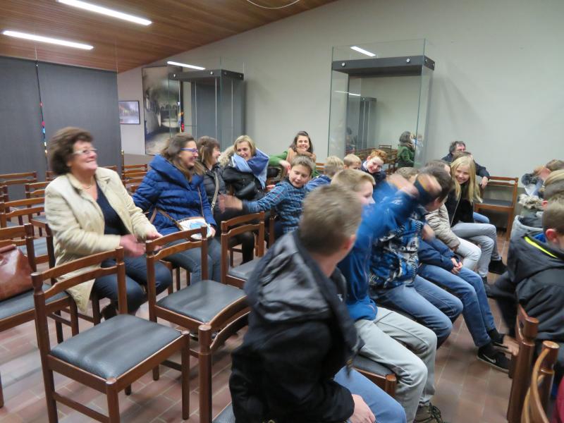 Welkom in de kerk 1 © RH