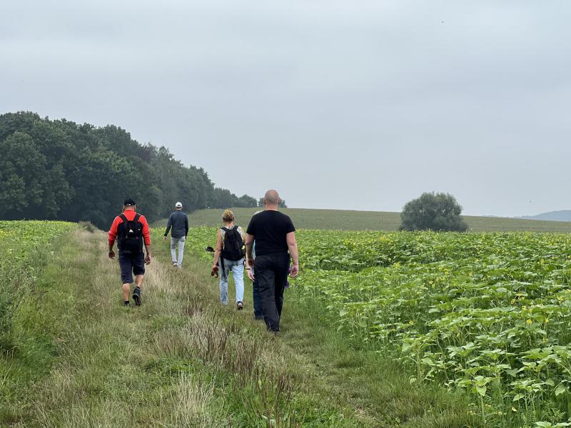 Onderweg bij de wandeling in Neerijse © Chris De Groote