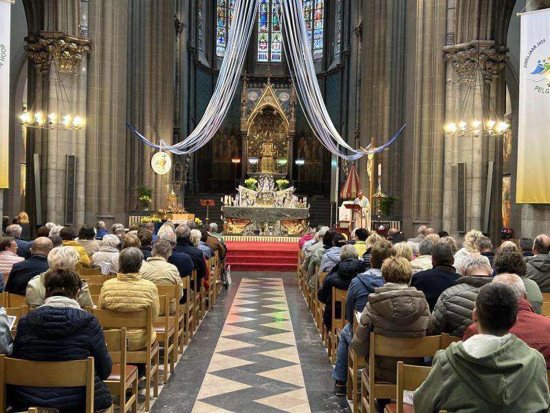 Eucharistie met rector Marc Vantyghem © bedevaarten