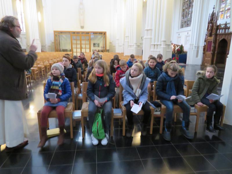 Welkom in de kerk 1 © RH