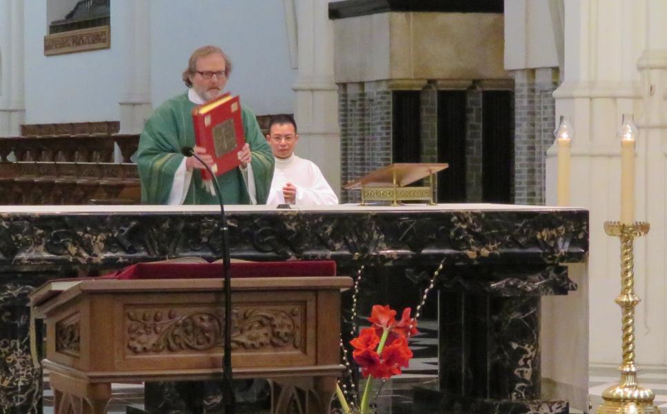 Welkom in de kerk 1 © RH