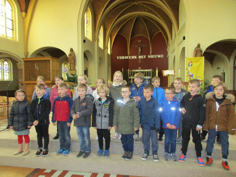 Naamopgave eerste communicanten van Rooierheide 