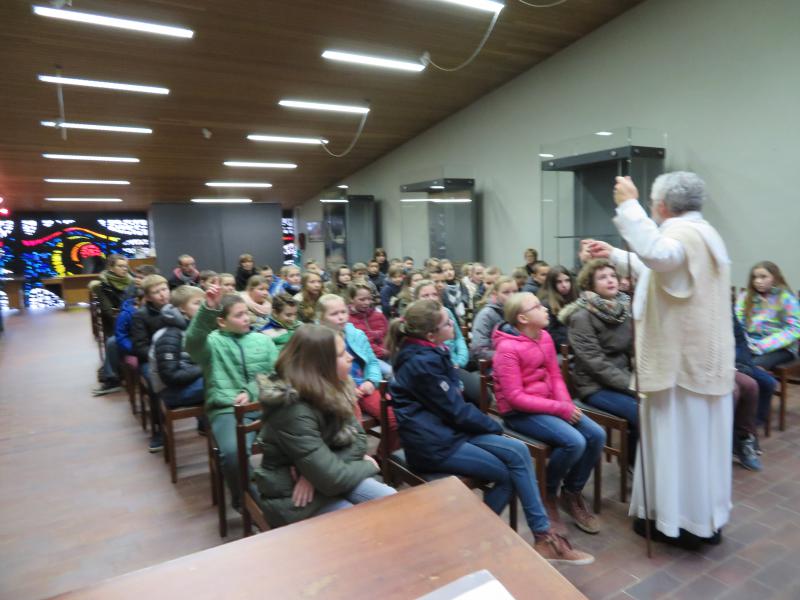 Welkom in de kerk 2 © RH