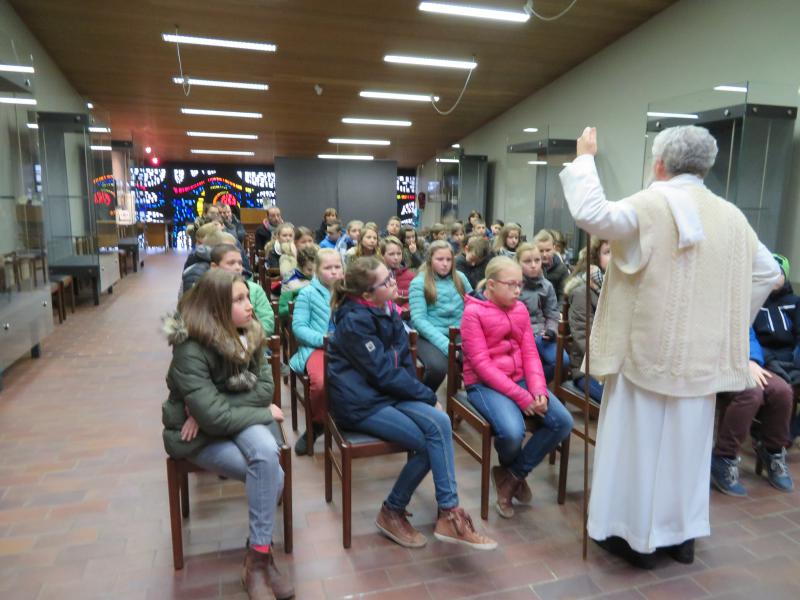 Welkom in de kerk 2 © RH