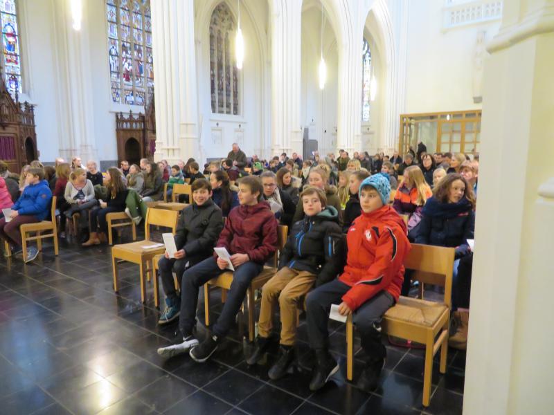 Welkom in de kerk 2 © RH