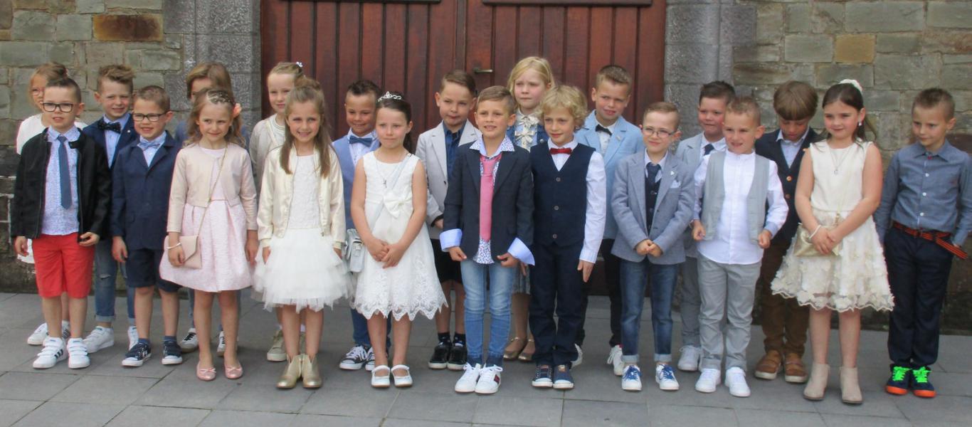 Eerste communieviering in Rooierheide 