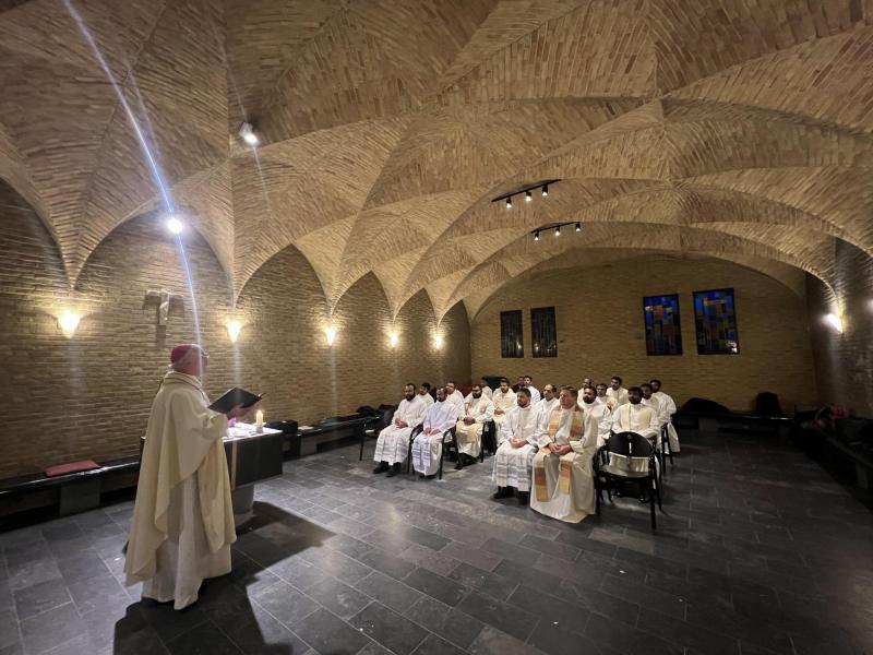 Delegatie van bisschop en priesters uit Roermond © Chris De Groote