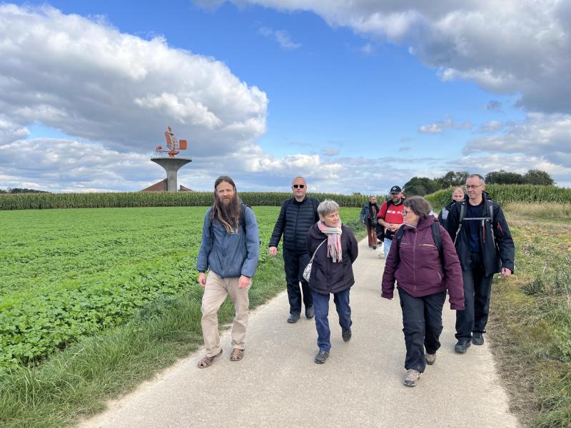 Wandeling in Meerbeek met, Jan , Floris, Guy, Brigitte , Ilse , Frieda, Chris D, Hedwig , Kristof, Chris DG, en honden Tiana, Aiko © Chris De Groote