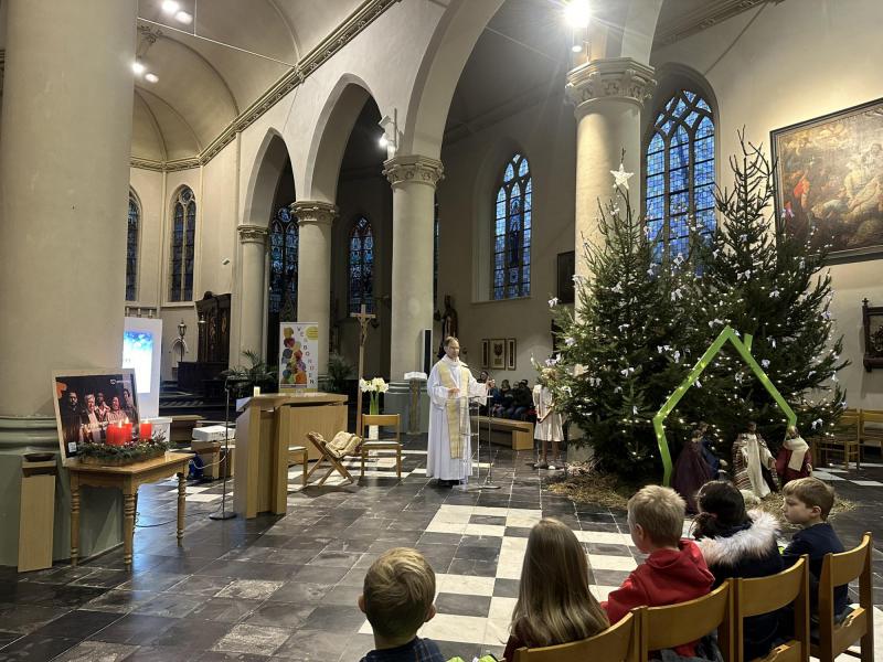 kerstviering met de leerlingen van de Centrumschool in Wingene 