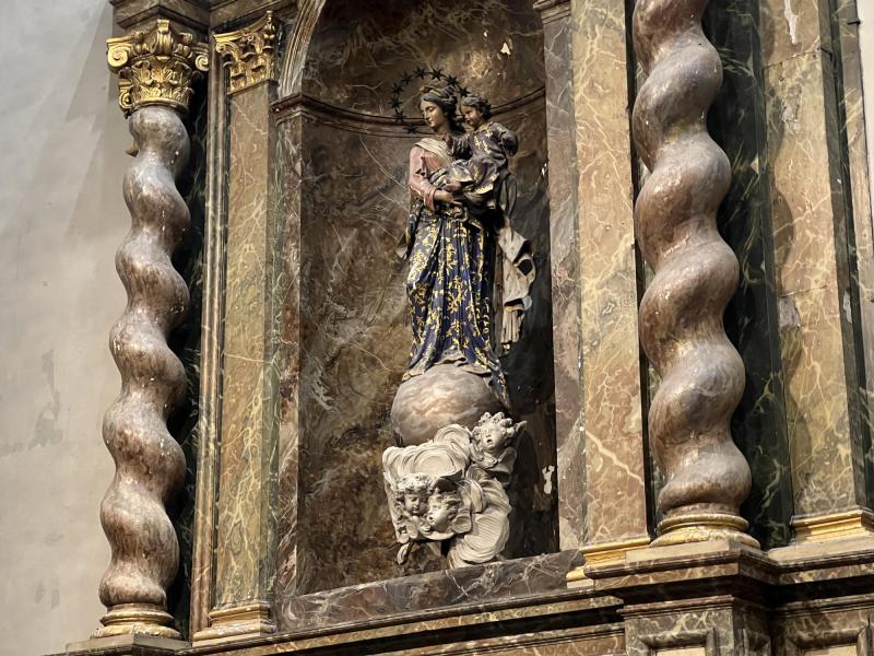 Op pad met en langs Maria © Chris De Groote
