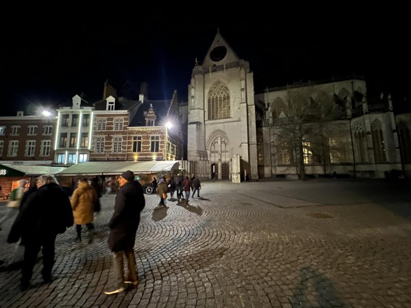Op pad met en langs Maria © Chris De Groote