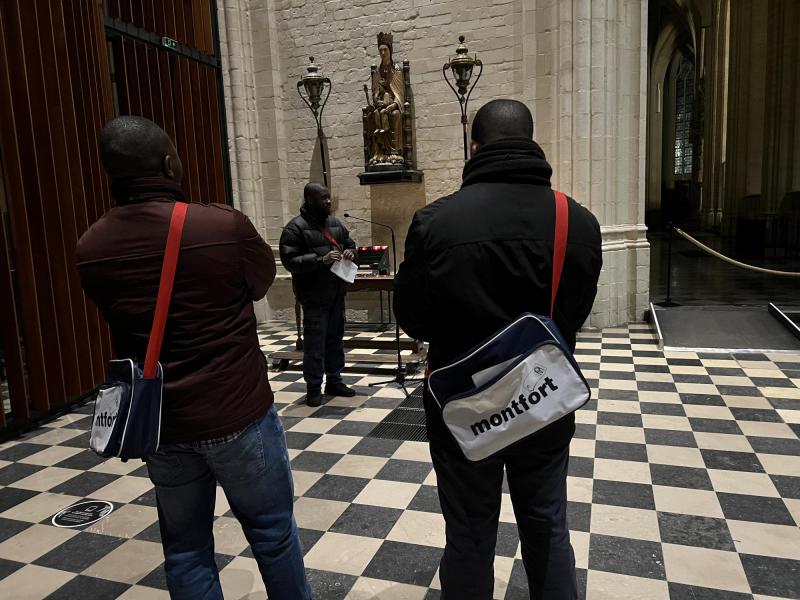 Op pad met en langs Maria © Chris De Groote