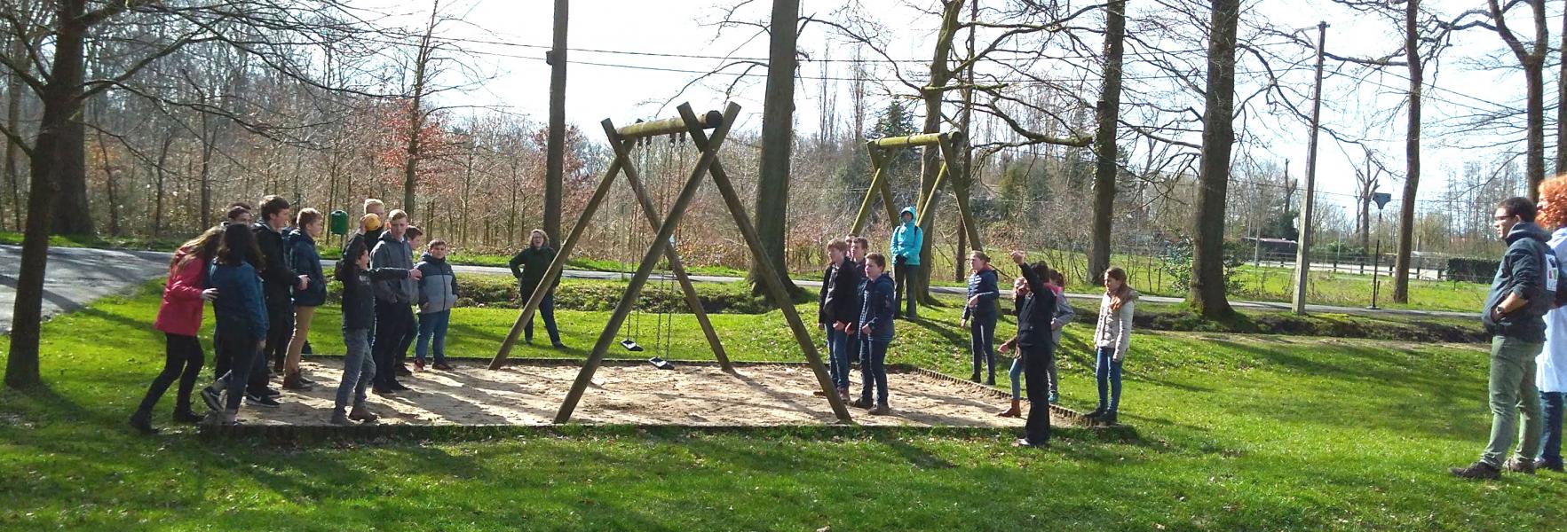 De dood van de eerstgeborenen uitgewerkt als balspel © JR