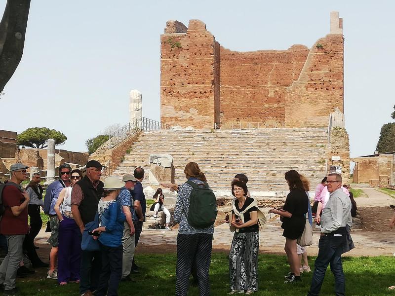 Rome-bedevaart Sint-Corneliusparochie Ninove - 8-11 april 2024 - Ostia Antica © Marina Schoukens