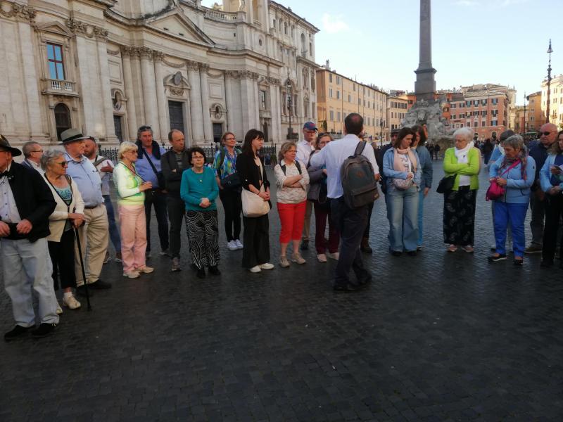 Rome-bedevaart Sint-Corneliusparochie Ninove - 8-11 april 2024 - Piazza Navona © Marina Schoukens