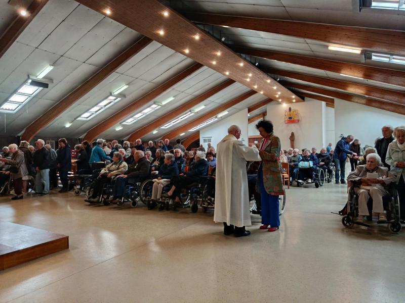 Veel aanwezigen in de Mariahal 