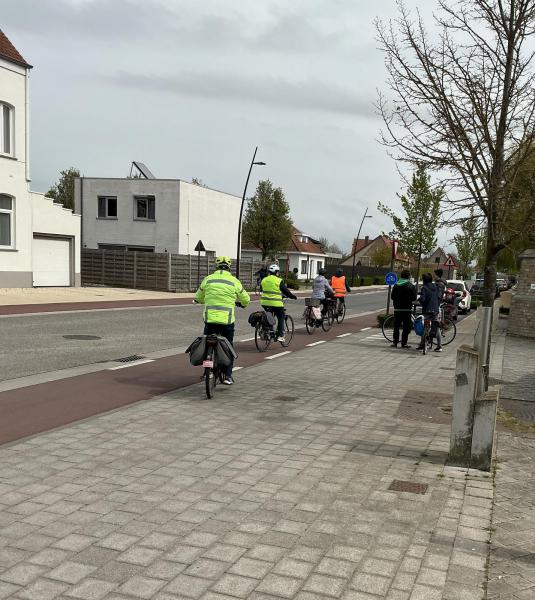 Fietstocht 13/04 © P.V.C.