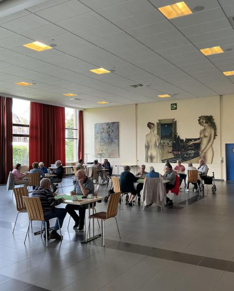  Kaarting in de Kerkepannezaal © P.V.C.