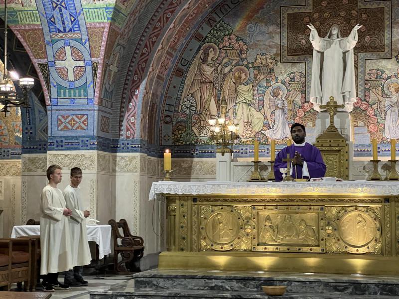 Crypte in de basiliek van de Heilige Thérèse van Lisieux © Chris De Groote