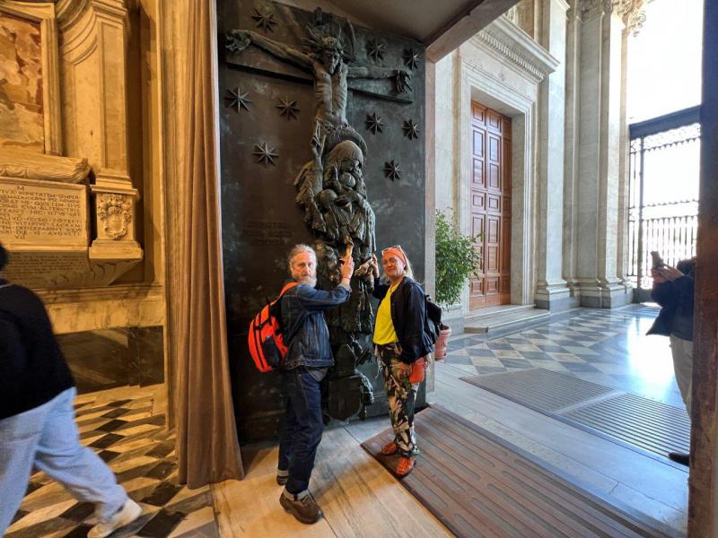 De heilige deur aan de Basiliek van Sint-Jan van Lateranen © Chris De Groote