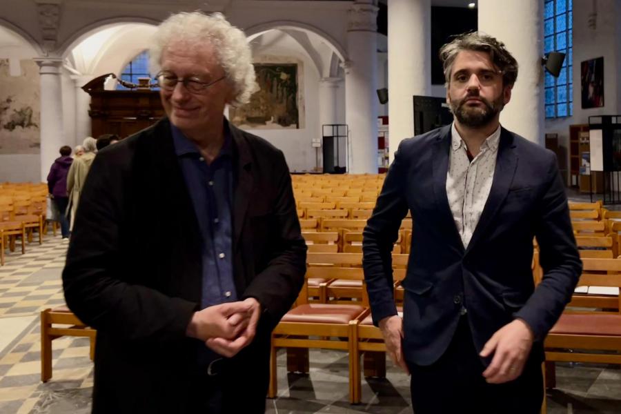 Reinhoud Van Mechelen startte het festival met zijn ensemble ‘A Nocte Temporis’, hier in beeld met Bernard Foccroulle, artistiek directeur van de Contius Foundation © Fabienne Legrand