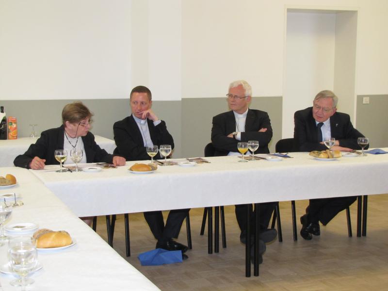 Bisschop Patrick Hoogmartens op bezoek in de federatie Diepenbeek 